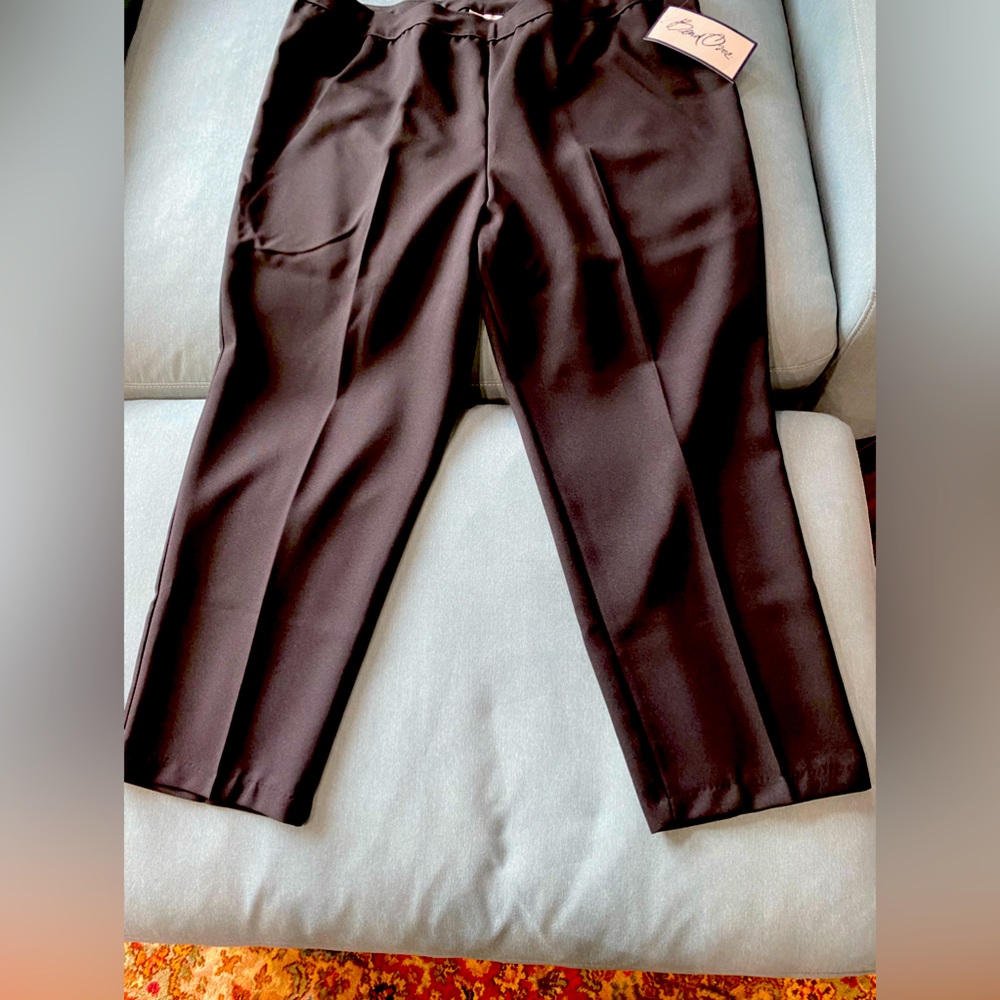Black pant - Bend Over brand.  Size is 24 WP.